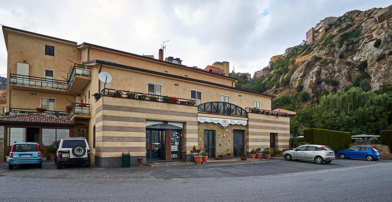 Hotel Mazzurco Cesarò Exterior foto